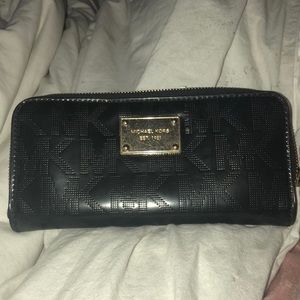 Black Michael Kors Wallet